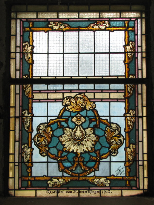Buntglasfenster in der Kirche Helmsdorf