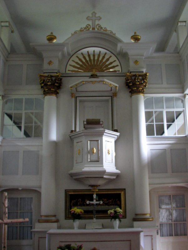 Altar mit Kanzel